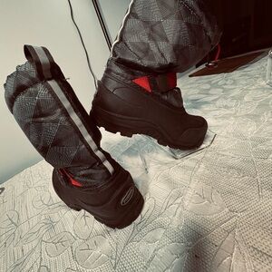❄️ Northside Kids Snow Boots | Size 2 | 3M Thinsulate | Water-Resistant